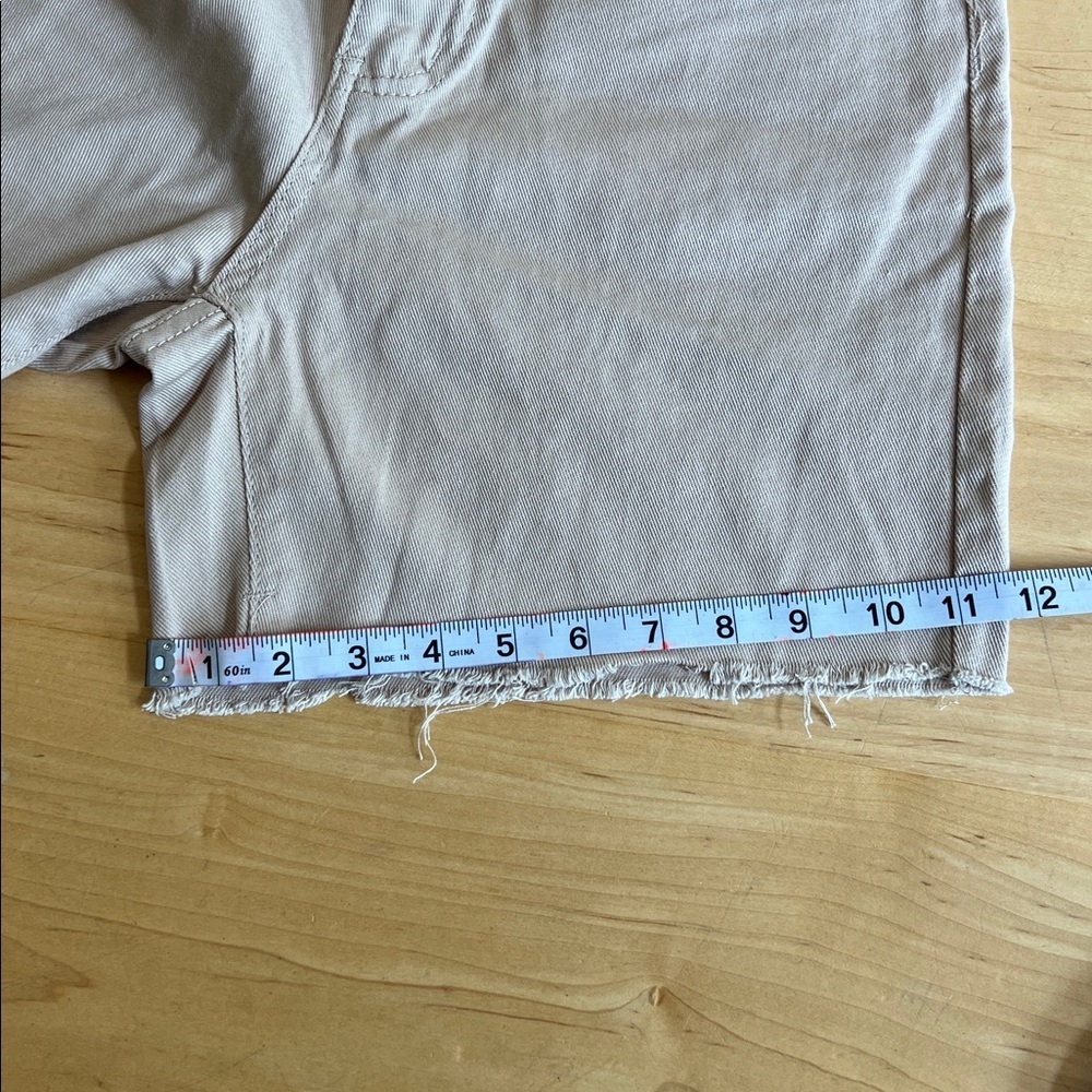 Women’s Washed Black and Tan shorts Bundle. Size 27w - Picture 7 of 10